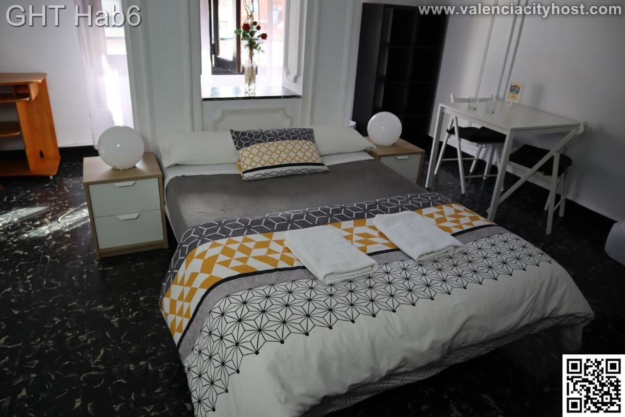 Valencia City Host Bagian luar foto